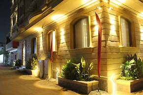 Three Pyramids Boutique Hotel