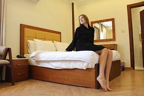 Three Pyramids Boutique Hotel