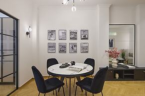 The Athenian Chic & Elegant Apartments in Kolonaki