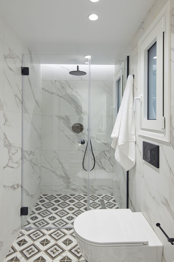 The Athenian Chic & Elegant Apartments in Kolonaki