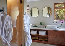 Taj Bush Lodge