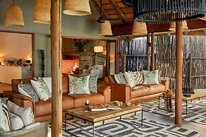 Taj Bush Lodge