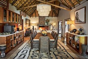 Taj Bush Lodge