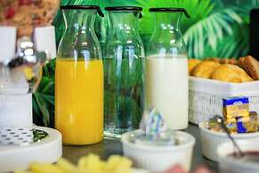 AMEL ROOMS