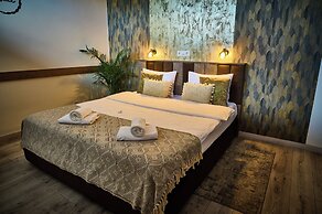 AMEL ROOMS