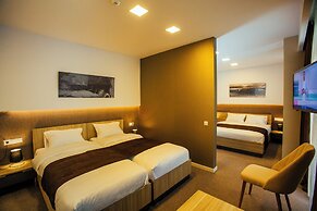 West Hotel Ataman