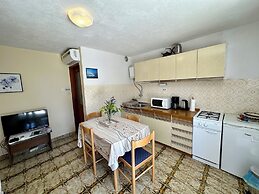 Apartman Mona 2