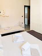 Marilous House - Skyros Beachfront Getaway