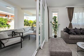 Nova Luxury Residence apartment with private heated pool