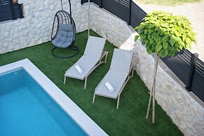 Nova Luxury Residence apartment with private heated pool