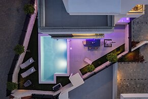 Nova Luxury Residence apartment with private heated pool