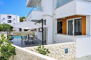 Nova Luxury Residence apartment with private heated pool