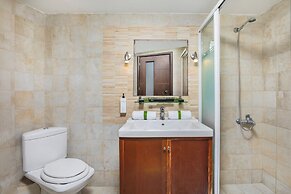 Ohana Hotel