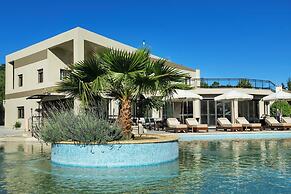 Ohana Hotel