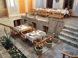 Kavsar Hotel