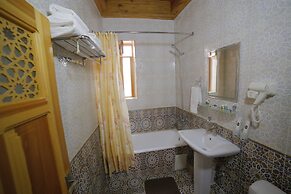 Kavsar Hotel