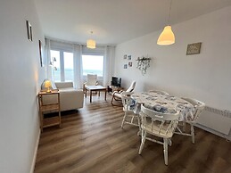 Apartment in Middelkerke With Sea View