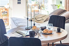 Aurora Apartment by Rent all Como