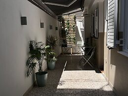 Diego s Cozy Athens Apartment Walk to Acropolis