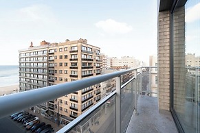 Apartment in Middelkerke With Sea View