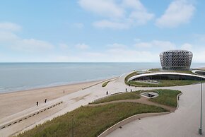 Apartment by the sea in Middelkerke