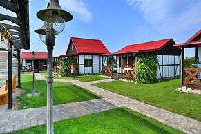 Two-story, Comfortable Holiday Homes With Terraces