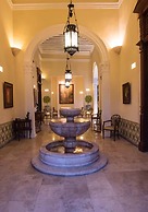La Casa del Centro, Mérida by Cercana