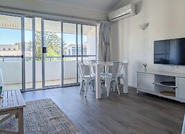 Noosa Parade Holiday Inn
