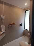 Nur Alam Hotel