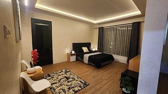 Nur Alam Hotel