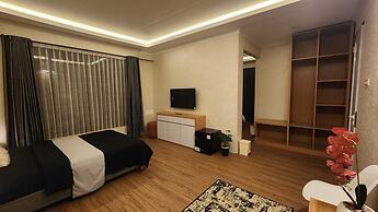 Nur Alam Hotel