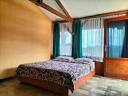 Nur Alam Hotel