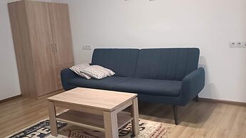 Cute Ground Floor with Free Parking