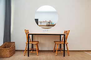 Cute Ground Floor with Free Parking