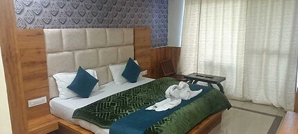 The Cedar Vatika Hotel & Restaurant
