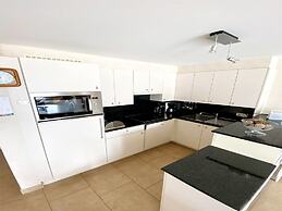 Apartment in Middelkerke With Sea View