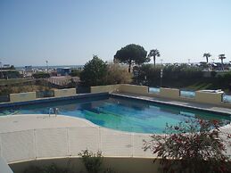 Comfortable Apartment With Pool