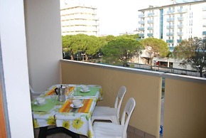 Comfortable Apartment With Pool