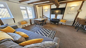 Dove Cott Sleeps 4 Central Location
