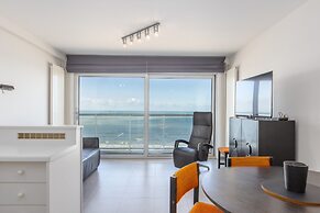 Charming Studio on the Seafront With sea View