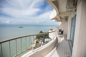 Rainbow Paradise Beach Resort by LWE