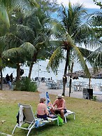 Rainbow Paradise Beach Resort by LWE