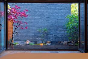 Beijing YiPiao lnn