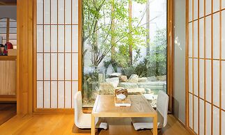 Beijing YiPiao lnn