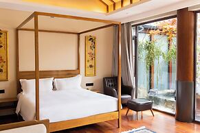 Beijing YiPiao lnn