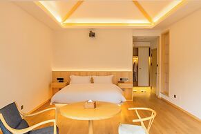 Beijing YiPiao lnn
