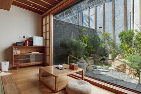 Beijing YiPiao lnn