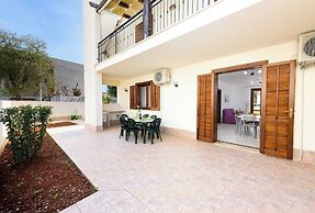 Bedda Luna Villa