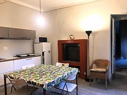 Appartamento con Piccolo Giardino Cannero Riviera