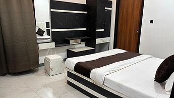 HOTEL SHREE ASHTAVINAYAK GRAND